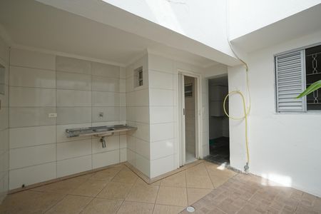 Casa à venda com 100m², 2 quartos e 1 vagaQuintal