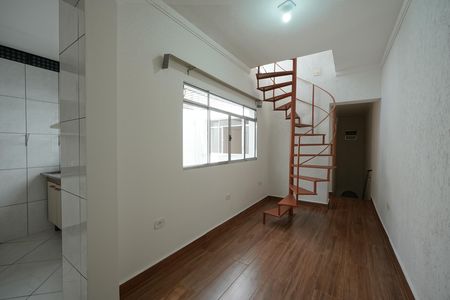 Casa à venda com 100m², 2 quartos e 1 vagaCorredor