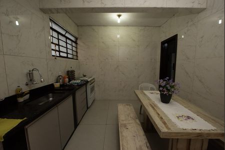 Casa para alugar com 80m², 2 quartos e sem vagaCozinha