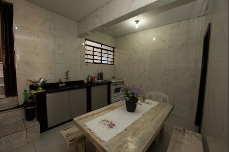 Casa para alugar com 80m², 2 quartos e sem vagaCozinha