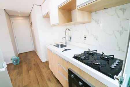 Sala / Cozinha de apartamento para alugar com 2 quartos, 41m² em Jardim Germania, São Paulo