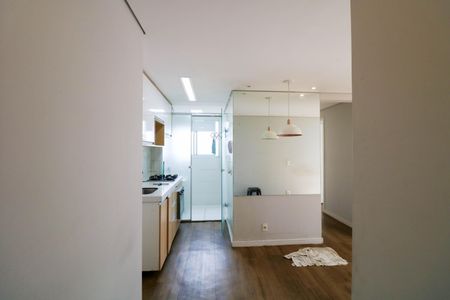 Sala / Cozinha de apartamento para alugar com 2 quartos, 41m² em Jardim Germania, São Paulo