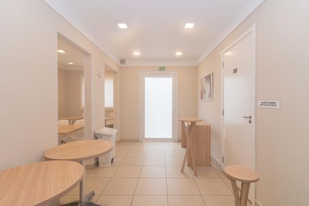 Apartamento à venda com 41m², 2 quartos e sem vaga Apartamento à venda com 41m², 2 quartos e sem vagaÁrea comum - Salão de festas 1