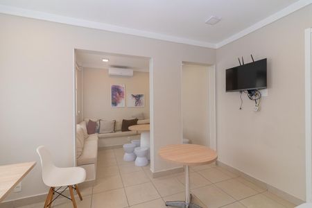Apartamento à venda com 41m², 2 quartos e sem vaga Apartamento à venda com 41m², 2 quartos e sem vagaÁrea comum - Salão de festas 2