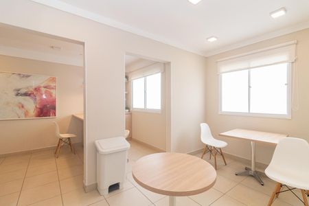 Apartamento à venda com 41m², 2 quartos e sem vaga Apartamento à venda com 41m², 2 quartos e sem vagaÁrea comum - Salão de festas 2