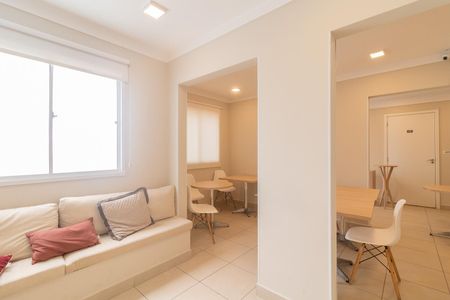 Apartamento à venda com 41m², 2 quartos e sem vaga Apartamento à venda com 41m², 2 quartos e sem vagaÁrea comum - Salão de festas 1