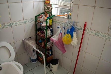 Banheiro social de casa à venda com 1 quarto, 70m² em Chácara Santo Antônio (zona Leste), São Paulo