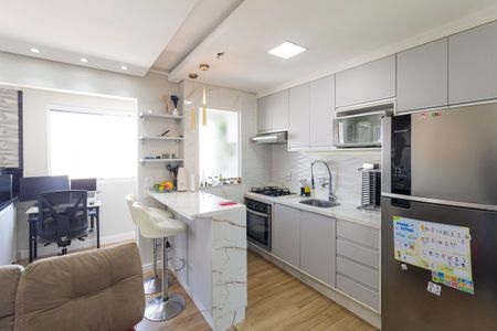 Sala de apartamento à venda com 2 quartos, 45m² em Km 18, Osasco