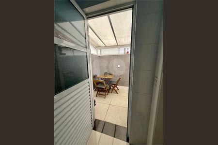Apartamento à venda com 114m², 2 quartos e 1 vaga