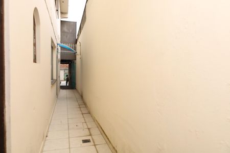 Casa para alugar com 173m², 3 quartos e 2 vagasCorredor