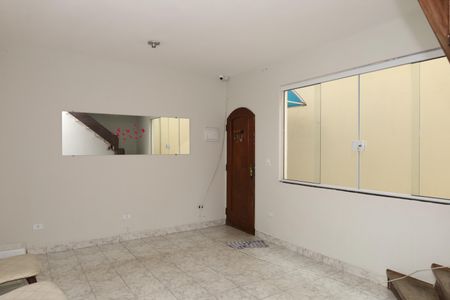 Casa para alugar com 173m², 3 quartos e 2 vagasSala