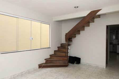 Casa para alugar com 173m², 3 quartos e 2 vagasSala