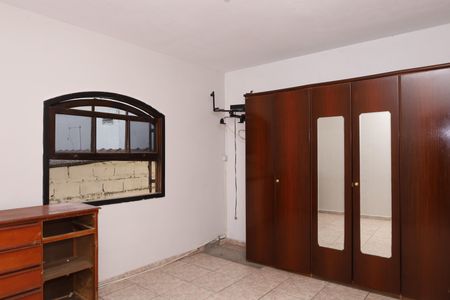 Casa para alugar com 173m², 3 quartos e 2 vagasQuarto 3