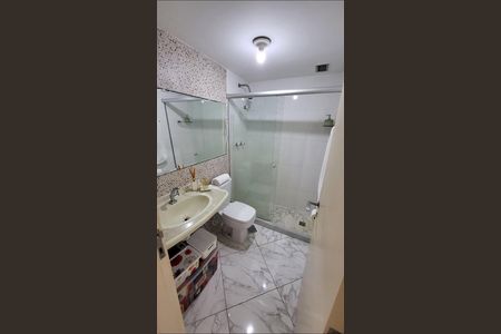Apartamento à venda com 57m², 2 quartos e 1 vaga Apartamento à venda com 57m², 2 quartos e 1 vagaBanheiro