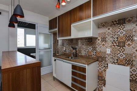 Cozinha de apartamento para alugar com 2 quartos, 50m² em Vila Andrade, São Paulo