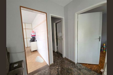 Casa à venda com 2 quartos, 180m² em Vila Granada, São Paulo