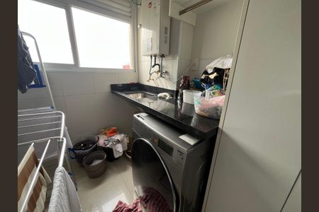 Apartamento à venda com 92m², 2 quartos e 2 vagasÁrea de Serviço