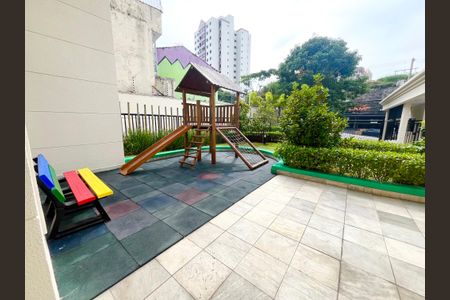 Apartamento à venda com 92m², 2 quartos e 2 vagasÁrea comum - Playground