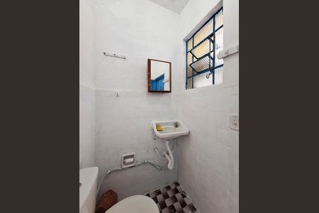 Banheiro de casa para alugar com 1 quarto, 40m² em Parada Inglesa, São Paulo