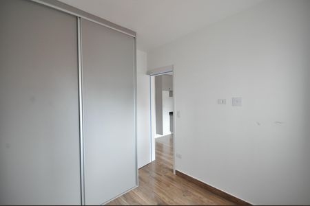 Quarto 1 de apartamento para alugar com 2 quartos, 35m² em Vila Mazzei, São Paulo