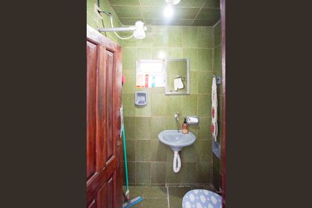 Casa à venda com 75m², 4 quartos e sem vagaBanheiro