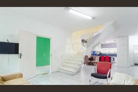 Casa à venda com 3 quartos, 185m² em Indianópolis, São Paulo