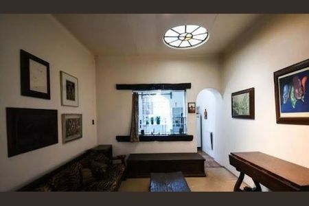 Casa à venda com 2 quartos, 190m² em Vila Madalena, São Paulo