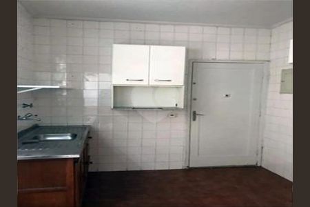 Apartamento à venda com 77m², 1 quarto e sem vaga