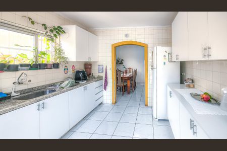 Casa para alugar com 135m², 3 quartos e 2 vagasCozinha