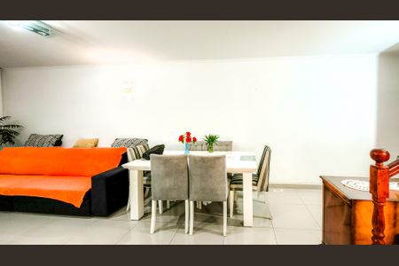 Sala de casa para alugar com 3 quartos, 135m² em Vila Constancia, São Paulo