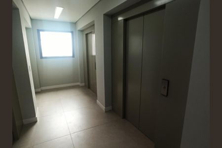 Apartamento para alugar com 42m², 2 quartos e sem vaga Apartamento para alugar com 42m², 2 quartos e sem vagaHall Elevadores