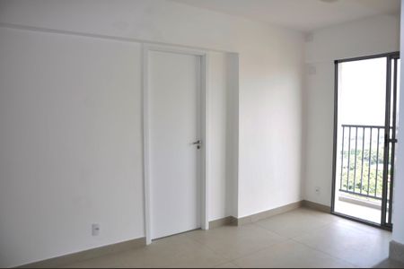 Sala de apartamento para alugar com 2 quartos, 42m² em Vila Albertina, São Paulo
