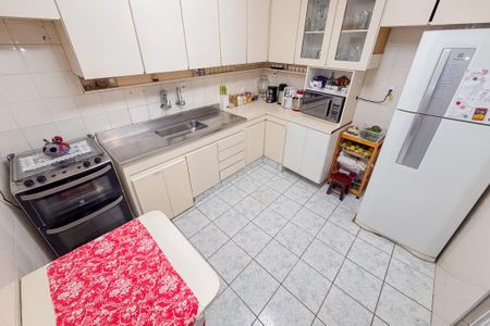 Casa para alugar com 300m², 4 quartos e 1 vagaCozinha