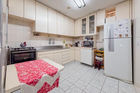 Casa para alugar com 300m², 4 quartos e 1 vagaCozinha