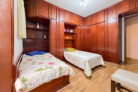 Casa para alugar com 300m², 4 quartos e 1 vagaQuarto 1