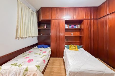 Casa para alugar com 300m², 4 quartos e 1 vagaQuarto 1