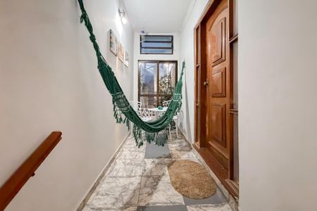 Casa para alugar com 300m², 4 quartos e 1 vagaEntrada