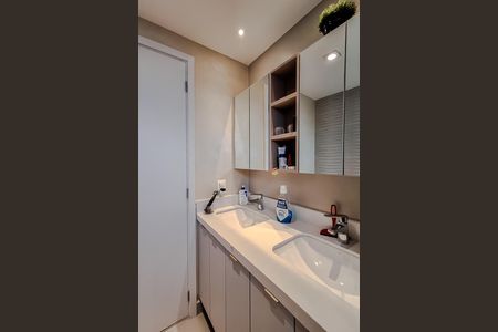 Apartamento à venda com 115m², 3 quartos e 2 vagasBanheiro da Suíte