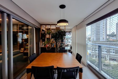 Apartamento à venda com 115m², 3 quartos e 2 vagasVaranda da Sala