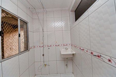 Área de Serviço de kitnet/studio para alugar com 0 quarto, 30m² em Jardim Santa Adelia, São Paulo