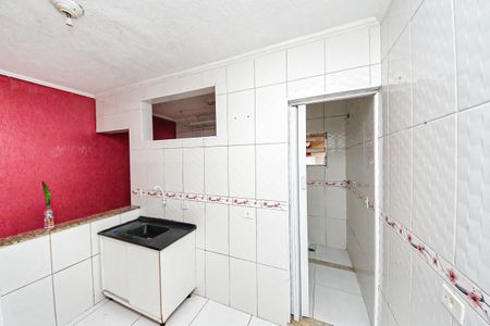 Banheiro  de kitnet/studio para alugar com 0 quarto, 30m² em Jardim Santa Adelia, São Paulo