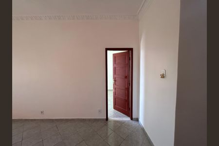 Corredor de apartamento para alugar com 2 quartos, 50m² em Engenho de Dentro, Rio de Janeiro