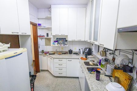 Casa para alugar com 360m², 3 quartos e 2 vagasCozinha