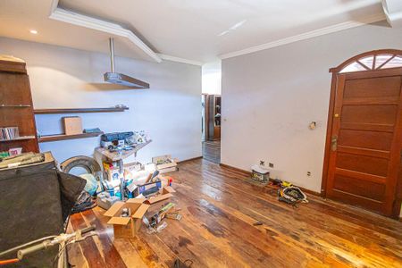 Casa para alugar com 360m², 3 quartos e 2 vagasSala