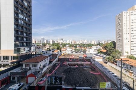 Studio para alugar com 27m², 1 quarto e sem vaga Studio para alugar com 27m², 1 quarto e sem vagaVaranda
