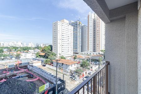 Studio para alugar com 27m², 1 quarto e sem vaga Studio para alugar com 27m², 1 quarto e sem vagaVaranda