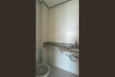 Apartamento à venda com 93m², 3 quartos e 2 vagas Apartamento à venda com 93m², 3 quartos e 2 vagasBanheiro da Suíte 1