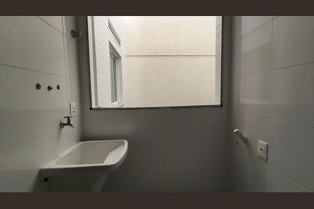 Apartamento à venda com 93m², 3 quartos e 2 vagas Apartamento à venda com 93m², 3 quartos e 2 vagasCozinha e Área de Serviço