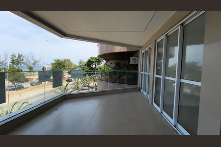 Apartamento à venda com 93m², 3 quartos e 2 vagas Apartamento à venda com 93m², 3 quartos e 2 vagasVaranda