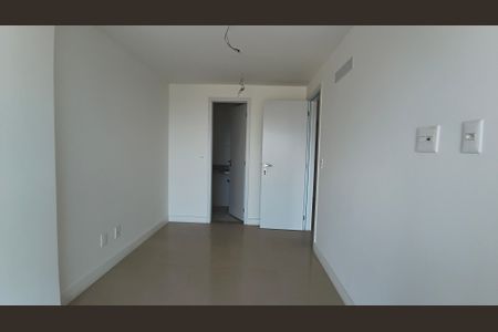 Apartamento à venda com 93m², 3 quartos e 2 vagas Apartamento à venda com 93m², 3 quartos e 2 vagasSuíte 1